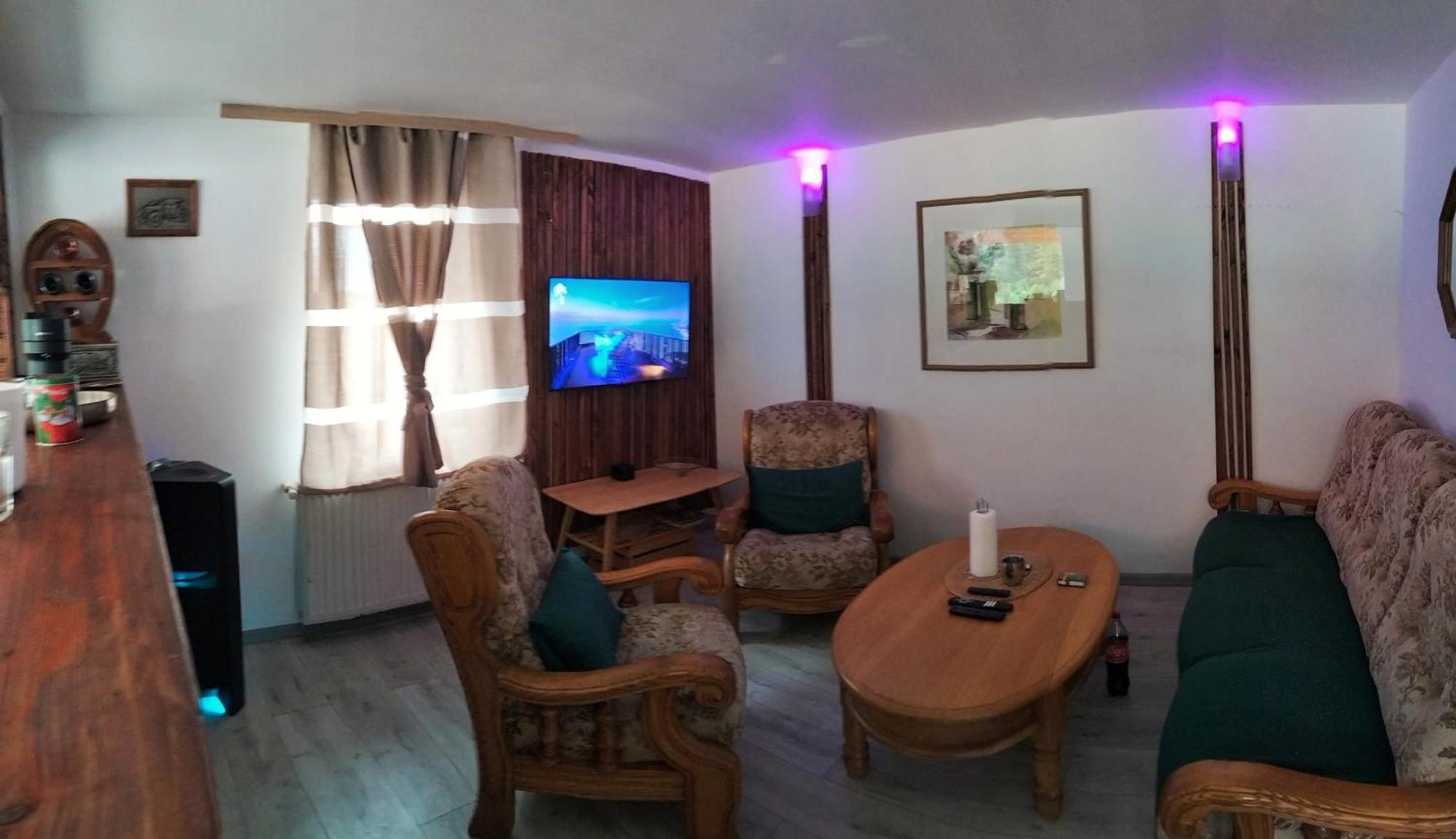 Doi Iepuri Apartamento Azuga Exterior foto